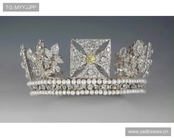 皇冠真实图片高清实景，皇室皇冠的奢华气派与艺术价值