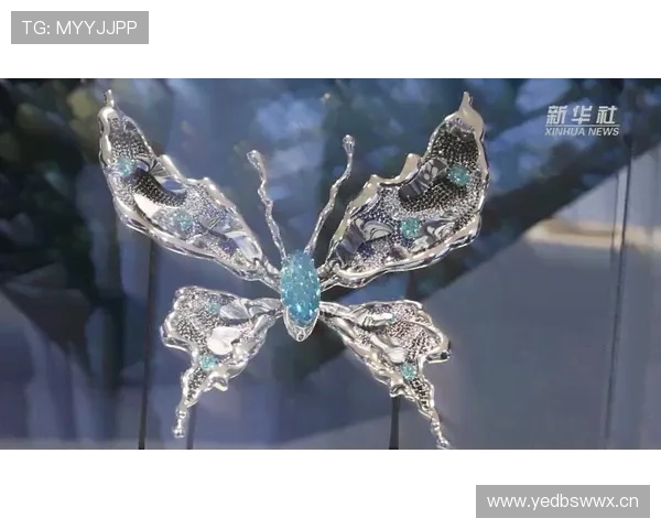 皇冠的设计趋势与现代时尚元素融合 皇冠的设计趋势与现代时尚元素融合